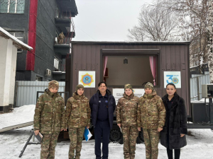 Алматы қаласы Төтенше жағдайлар департаментінің жоспарлау және жедел басқару орталығының жедел кезекшілеріне «Жер сілкінісі қаупі төнген және орын алған жағдайда халықты қорғау» тақырыбында сабақ өткізілді.